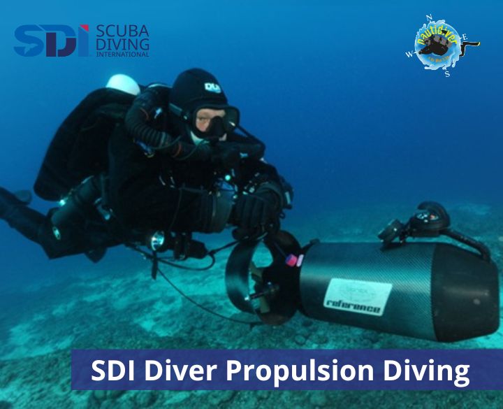 SDI Diver Propulsion Diving